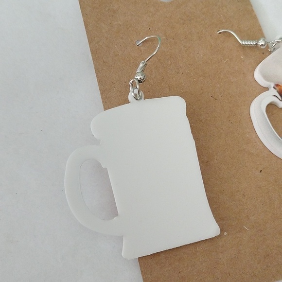 Strange Times Newspaper + Frosty Beer Mug Earrings, set of 2 - Picture 6 of 9